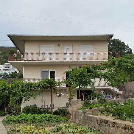 Privor Roguljic דירה